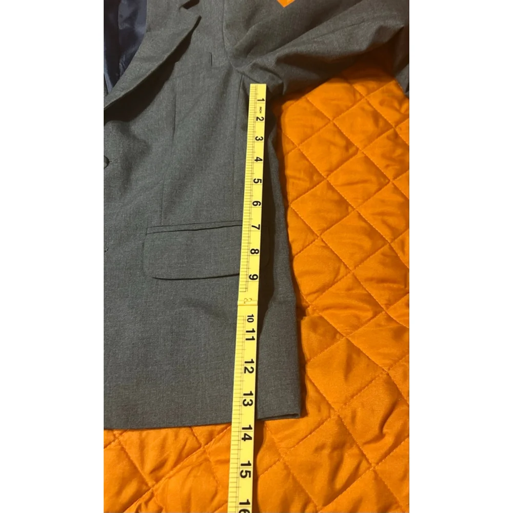 Cat & Jack Boy’s Gray Suit Jacket Blazer Size 8 Button Front